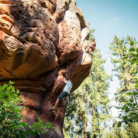 Gustav Kaiser - 60qm Design Zittauer Gebirge - In Historischer Altstadt Im Dreilaendereck Zittau