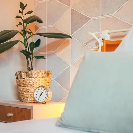 Gustav Kaiser - 60qm Design Zittauer Gebirge - In Historischer Altstadt Im Dreilaendereck Appartamento