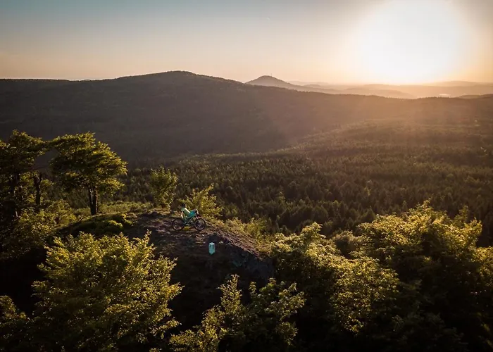 Gustav Kaiser - 60qm Design Zittauer Gebirge - In Historischer Altstadt Im Dreiländereck *