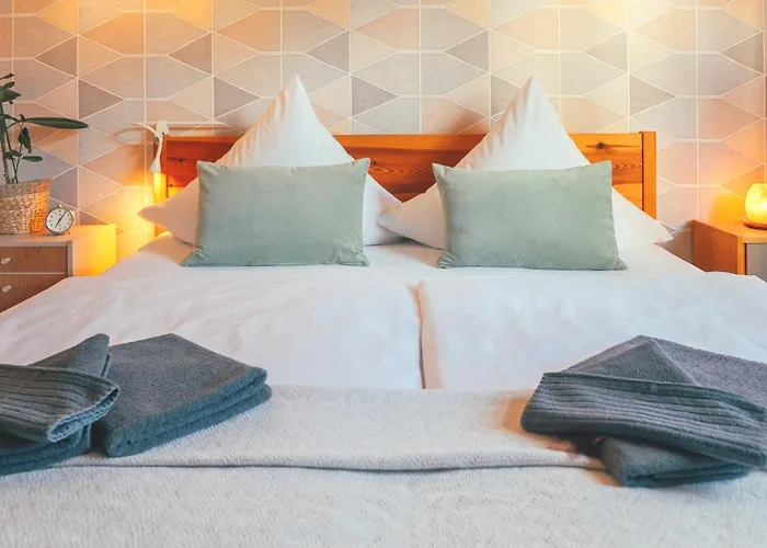 Apartment Gustav Kaiser - 60qm Design Zittauer Gebirge - In Historischer Altstadt Im Dreiländereck